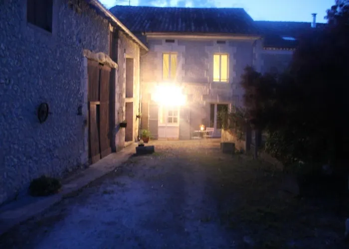 Sur Le Chemin Des Figuiers En Périgord Saint-Victor (Dordogne)